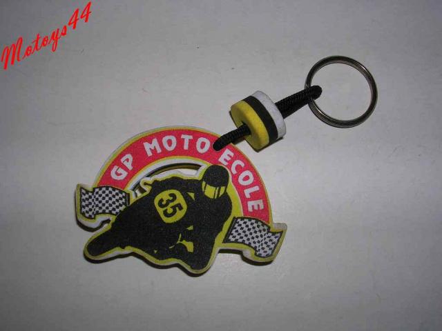 0104 - PORTE CLE GP MOTO ECOLE