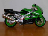 0776 - NEW RAY - KAWASAKI ZX-9R NINJA