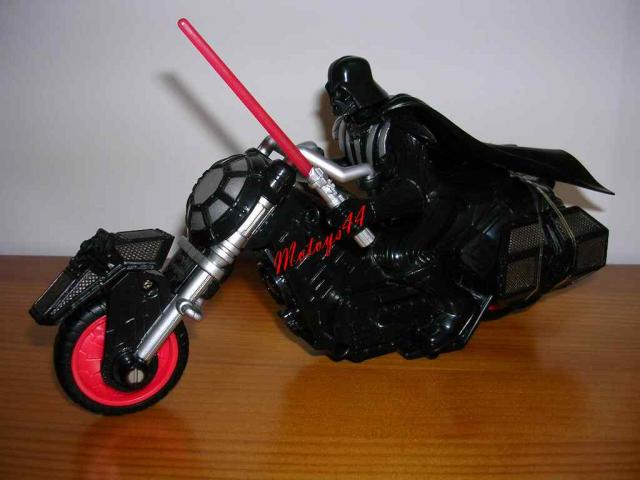 1365 - HASBRO - STAR WARS DARK VADOR