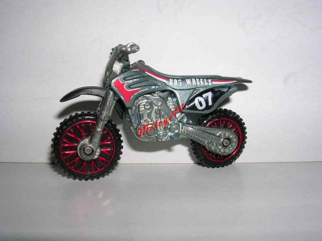 5136 - MATTEL HOT WHEELS